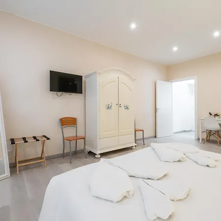 La Dolce Guest house