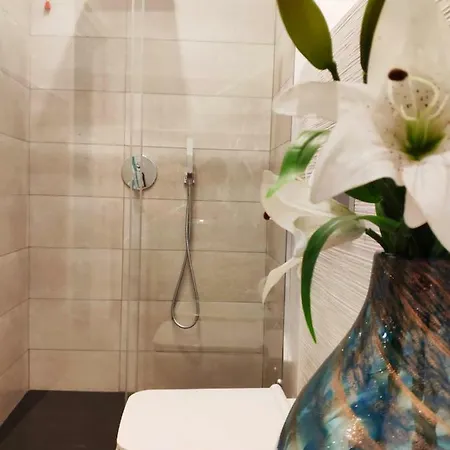 La Dolce Guest house